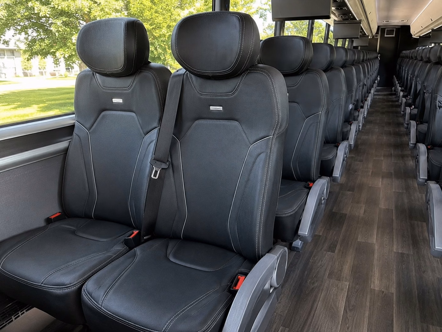 shuttle guests between downtown worcester hotels and your wedding venue with ease