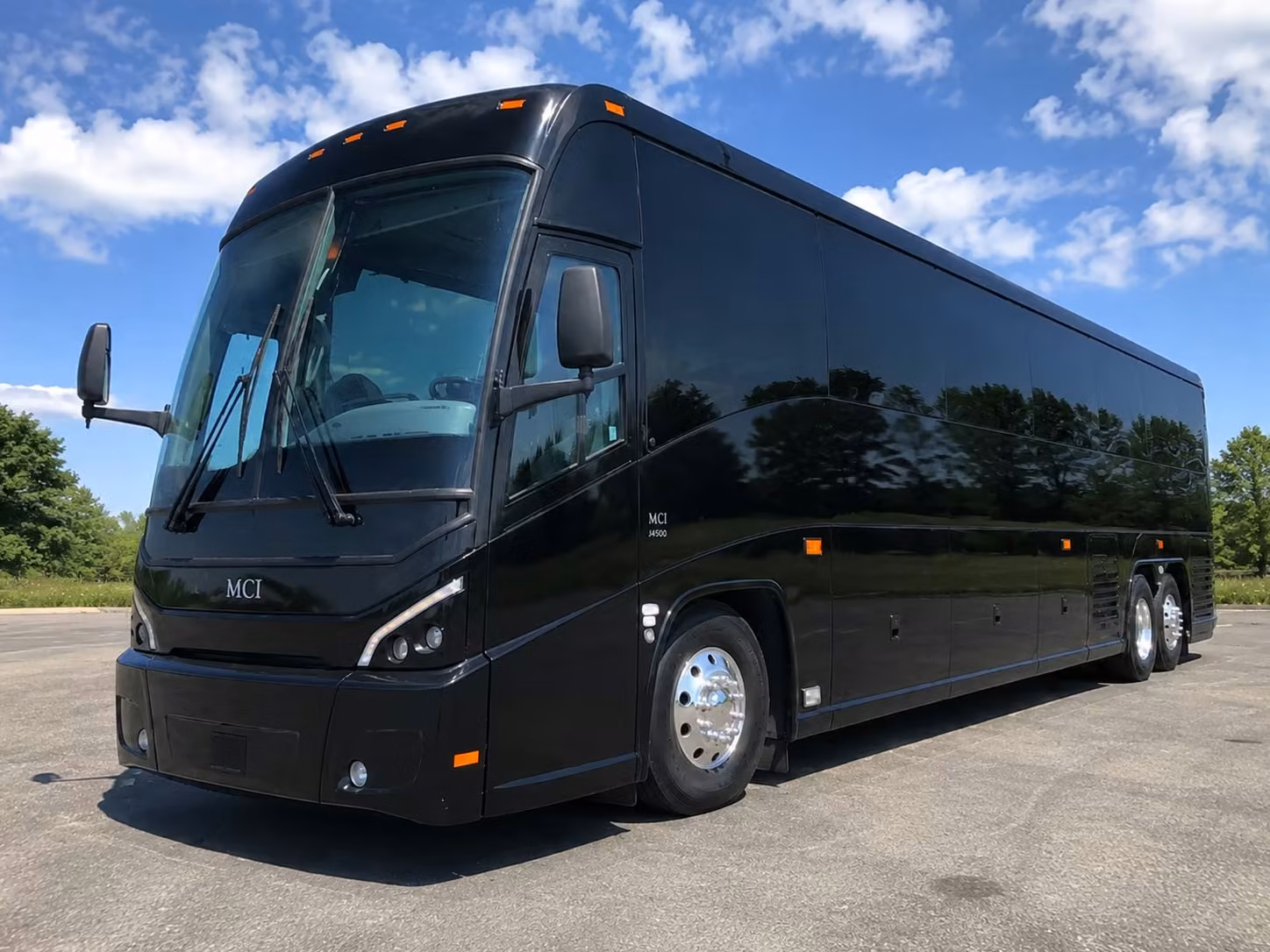 worcester bus rentals for school field trips
